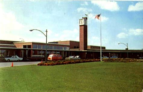 Monroe county airport rochester new york - List of Monroe County Airports. Greater Rochester International Airport - ROC. 1200 Brooks Avenue, Rochester, NY. Owned and operated by Monroe County, it serves Rochester, New York, and acts as a hub for Wiggins Airways. Hendershot Airport.